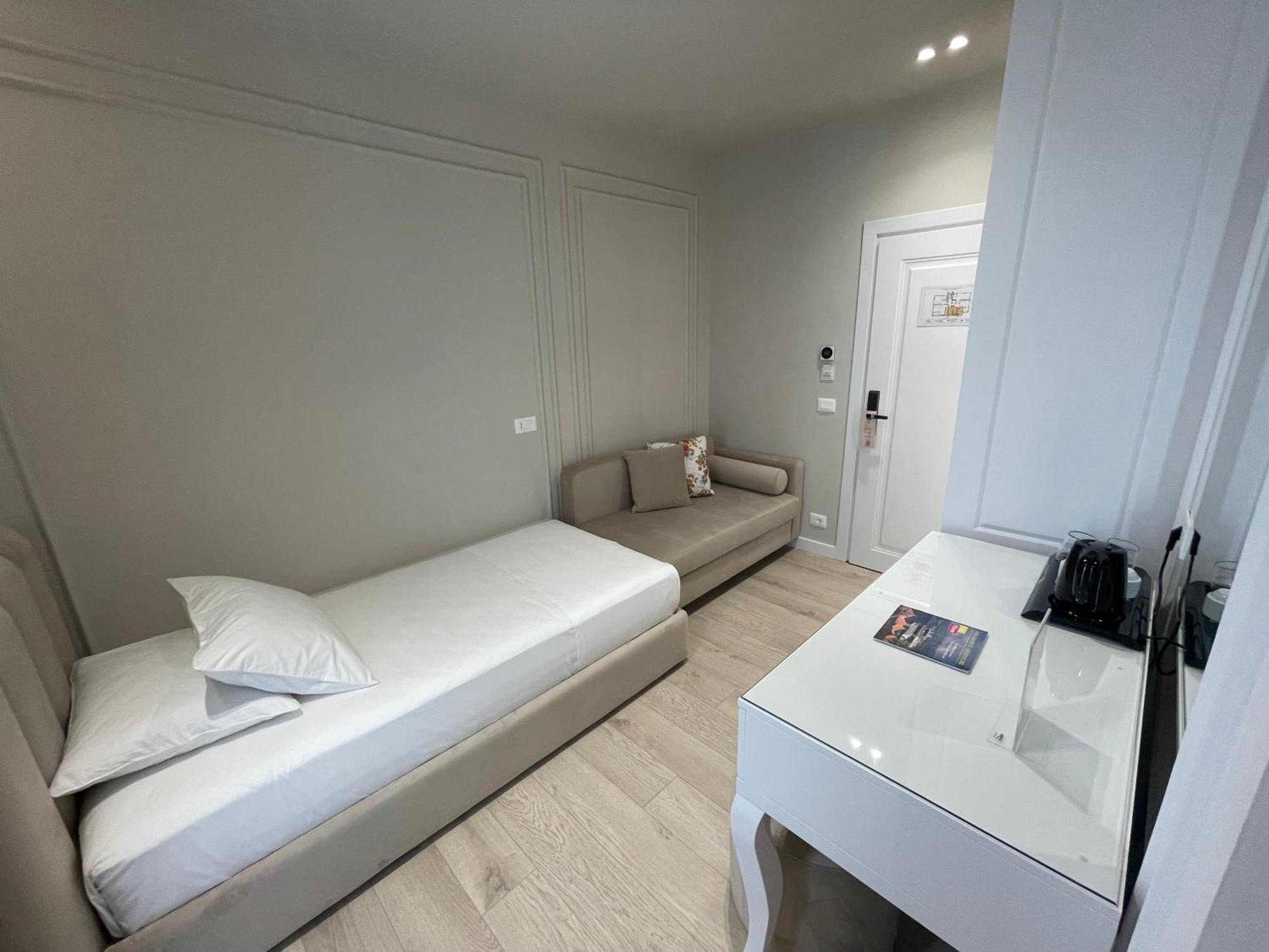 Seaside Hotel Vlorë 외부 사진